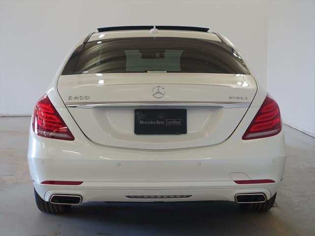 Sクラス S400 ハイブリッド ラグジュアリーパッケージ シートヒーター パワーシート フロアマット ナビ CD ミュージックサーバー 音楽プレーヤー接続 Bluetooth接続 TV DVD再生 ETC サンルーフ・ガラスルーフ(3枚目)