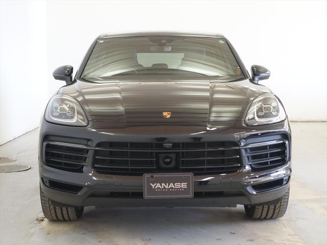 カイエン ベースグレード シートヒーター パワーシート トランクスルー フロアマット ナビ 音楽プレーヤー接続 Bluetooth接続 ETC LEDヘッドライト 電動リアゲート 全周囲カメラ フロントカメラ サイドカメラ(2枚目)