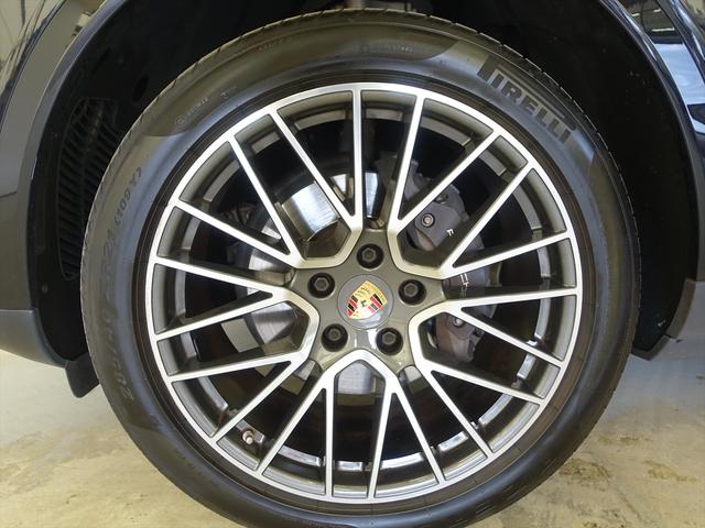 カイエン ベースグレード シートヒーター パワーシート トランクスルー フロアマット ナビ 音楽プレーヤー接続 Bluetooth接続 ETC LEDヘッドライト 電動リアゲート 全周囲カメラ フロントカメラ サイドカメラ(30枚目)