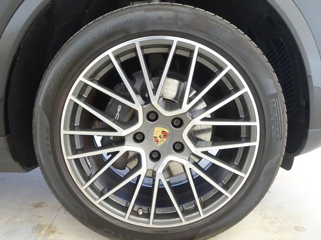 カイエン ベースグレード シートヒーター パワーシート トランクスルー フロアマット ナビ 音楽プレーヤー接続 Bluetooth接続 ETC LEDヘッドライト 電動リアゲート 全周囲カメラ フロントカメラ サイドカメラ(33枚目)