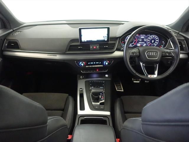Q5 40 TDI クワトロ スポーツ シートヒーター パワーシート トランクスルー フロアマット コネクテッド機能 ナビ CD ミュージックサーバー 音楽プレーヤー接続 Bluetooth接続 TV DVD再生 ETC LEDヘッドライト(12枚目)