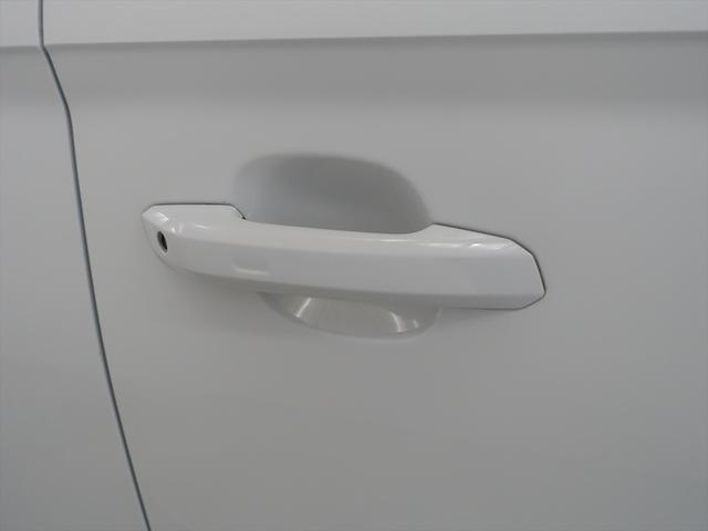 Q5 40 TDI クワトロ スポーツ シートヒーター パワーシート トランクスルー フロアマット コネクテッド機能 ナビ CD ミュージックサーバー 音楽プレーヤー接続 Bluetooth接続 TV DVD再生 ETC LEDヘッドライト(26枚目)