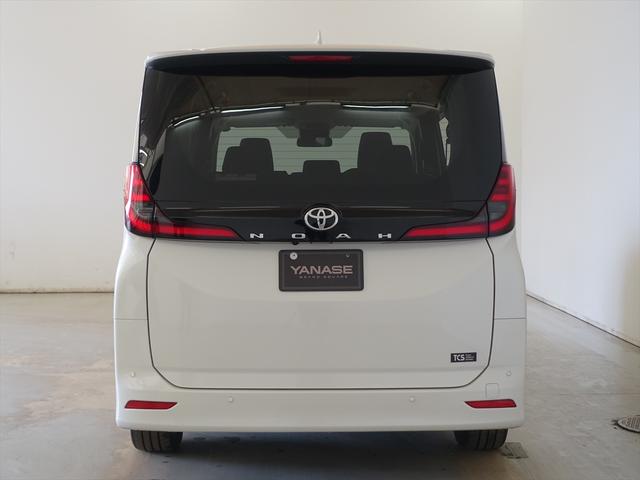 ノア X 3列シート トランクスルー フロアマット 音楽プレーヤー接続 Bluetooth接続 ETC LEDヘッドライト スライドドア バックモニター 盗難防止 衝突被害軽減ブレーキ 横滑り防止装置(2枚目)