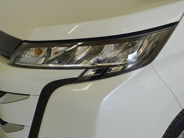 ノア X 3列シート トランクスルー フロアマット 音楽プレーヤー接続 Bluetooth接続 ETC LEDヘッドライト スライドドア バックモニター 盗難防止 衝突被害軽減ブレーキ 横滑り防止装置(8枚目)