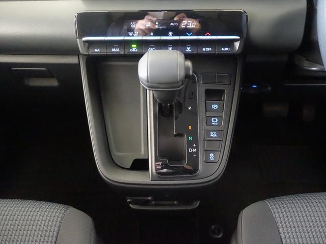 ノア X 3列シート トランクスルー フロアマット 音楽プレーヤー接続 Bluetooth接続 ETC LEDヘッドライト スライドドア バックモニター 盗難防止 衝突被害軽減ブレーキ 横滑り防止装置(16枚目)