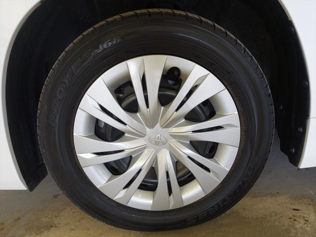 ノア X 3列シート トランクスルー フロアマット 音楽プレーヤー接続 Bluetooth接続 ETC LEDヘッドライト スライドドア バックモニター 盗難防止 衝突被害軽減ブレーキ 横滑り防止装置(31枚目)