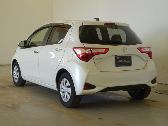 ヴィッツ F セーフティーエディションII トランクスルー コネクテッド機能 ナビ CD 音楽プレーヤー接続 Bluetooth接続 TV DVD再生 ETC バックモニター 盗難防止 横滑り防止装置 アイドリングストップ 定期点検記録簿(4枚目)