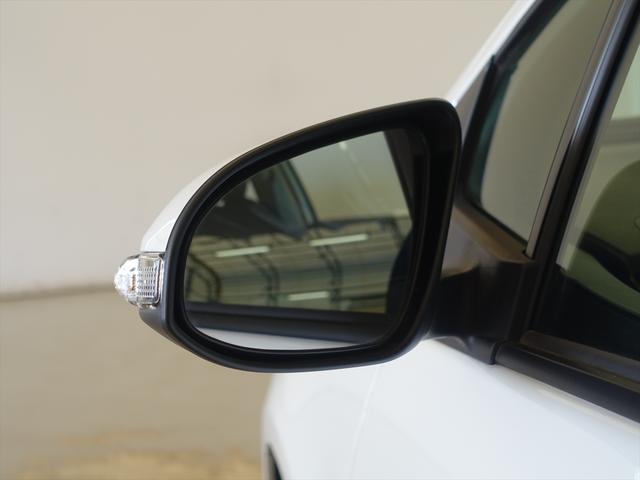 ヴィッツ F セーフティーエディションII トランクスルー コネクテッド機能 ナビ CD 音楽プレーヤー接続 Bluetooth接続 TV DVD再生 ETC バックモニター 盗難防止 横滑り防止装置 アイドリングストップ 定期点検記録簿(6枚目)