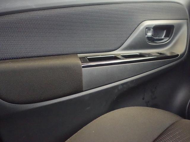 ヴィッツ F セーフティーエディションII トランクスルー コネクテッド機能 ナビ CD 音楽プレーヤー接続 Bluetooth接続 TV DVD再生 ETC バックモニター 盗難防止 横滑り防止装置 アイドリングストップ 定期点検記録簿(14枚目)