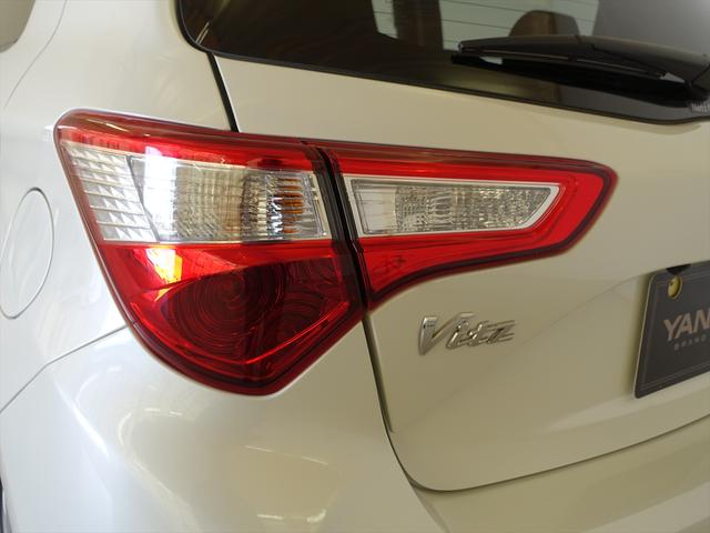 ヴィッツ F セーフティーエディションII トランクスルー コネクテッド機能 ナビ CD 音楽プレーヤー接続 Bluetooth接続 TV DVD再生 ETC バックモニター 盗難防止 横滑り防止装置 アイドリングストップ 定期点検記録簿(28枚目)