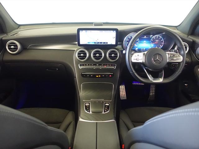 GLC GLC300 4MATIC AMGライン シートヒーター パワーシート トランクスルー フロアマット コネクテッド機能 ナビ 音楽プレーヤー接続 Bluetooth接続 TV ETC サンルーフ・ガラスルーフ LEDヘッドライト(9枚目)