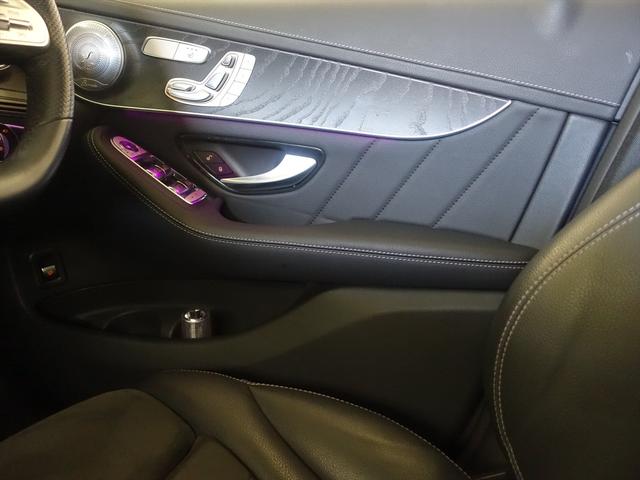 GLC GLC300 4MATIC AMGライン シートヒーター パワーシート トランクスルー フロアマット コネクテッド機能 ナビ 音楽プレーヤー接続 Bluetooth接続 TV ETC サンルーフ・ガラスルーフ LEDヘッドライト(12枚目)