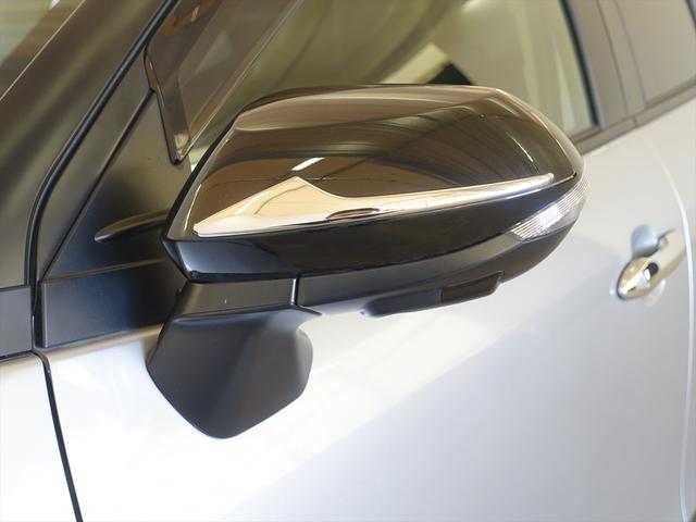 ヤリスクロス ハイブリッド　Ｚ　シートヒーター　トランクスルー　フロアマット　コネクテッド機能　ナビ　音楽プレーヤー接続　Ｂｌｕｅｔｏｏｔｈ接続　ＴＶ　ＥＴＣ　電動リアゲート　全周囲カメラ　フロントカメラ　サイドカメラ（7枚目）