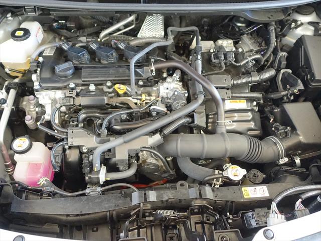 ヤリスクロス ハイブリッド　Ｚ　シートヒーター　トランクスルー　フロアマット　コネクテッド機能　ナビ　音楽プレーヤー接続　Ｂｌｕｅｔｏｏｔｈ接続　ＴＶ　ＥＴＣ　電動リアゲート　全周囲カメラ　フロントカメラ　サイドカメラ（9枚目）