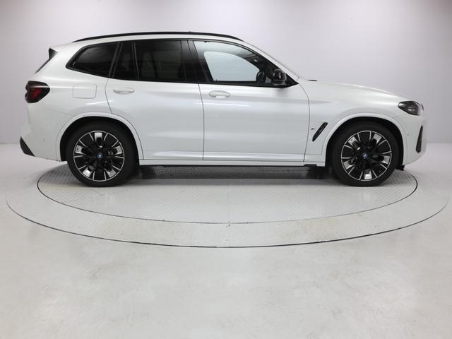 ＢＭＷ ｉＸ３