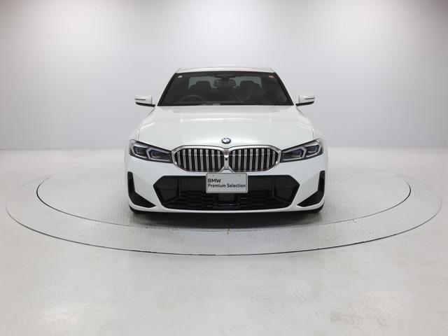 ３２０ｄ　ｘＤｒｉｖｅＭスポーツハイラインパッケージ　１８インチＡＷ　ハイラインパッケージ　コンフォートパッケージ　アクティブクルーズコントロール　パドルシフト　全周囲カメラ　前後センサー　ＬＥＤ　衝突軽減　車線逸脱　ＵＳＢ　ヘッドアップディスプレイ(23枚目)