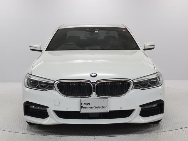 ５シリーズ ５２３ｄ　ｘＤｒｉｖｅ　Ｍスピリット　ハイラインＰ　１８インチアルミホイール　アクティブクルーズコントロール　ヘッドアップディスプレイ　全周囲カメラ　前後センサ　ＬＥＤヘッドライト　衝突軽減　斜線逸脱　ＵＳＢ入力　フロントシートヒーター　ブラックレザー（2枚目）