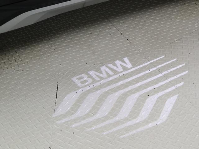 ｉＸ１ ｘＤｒｉｖｅ　３０　ｘライン　認定中古車　１８インチＡＷ　アクティブクルーズコントロール　ヘッドアップディスプレイ全周囲カメラ　前後センサー　アダプティブＬＥＤ　衝突軽減　車線逸脱　コンフォートアクセス　フロントシートヒーター（41枚目）