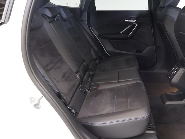 Ｘ１ ｘＤｒｉｖｅ　２０ｄ　Ｍスポーツ　１８インチＡＷ　アクティブクルーズコントロール　ヘッドアップディスプレイ　パドルシフト　全周囲カメラ　前後センサー　アダプティブＬＥＤ　衝突軽減　車線逸脱　ＵＳＢ　コンフォートアクセス　電動リヤゲート（14枚目）