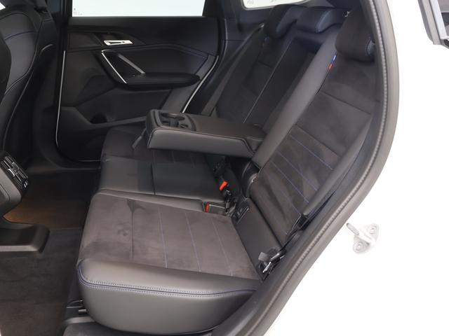 Ｘ１ ｘＤｒｉｖｅ　２０ｄ　Ｍスポーツ　１８インチＡＷ　アクティブクルーズコントロール　ヘッドアップディスプレイ　パドルシフト　全周囲カメラ　前後センサー　アダプティブＬＥＤ　衝突軽減　車線逸脱　ＵＳＢ　コンフォートアクセス　電動リヤゲート（15枚目）