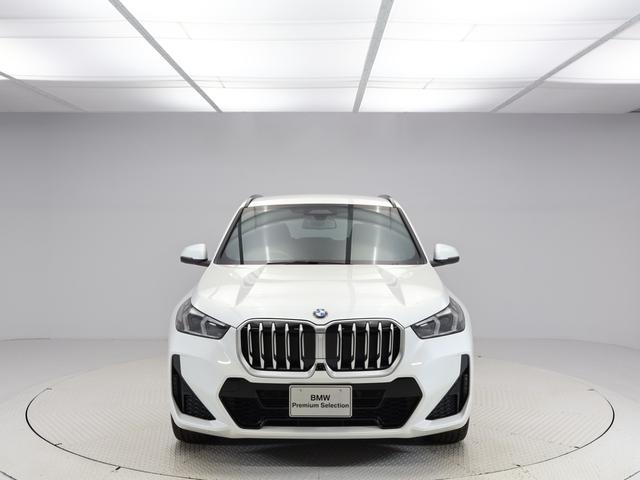 Ｘ１ ｘＤｒｉｖｅ　２０ｄ　Ｍスポーツ　１８インチＡＷ　アクティブクルーズコントロール　ヘッドアップディスプレイ　パドルシフト　全周囲カメラ　前後センサー　アダプティブＬＥＤ　衝突軽減　車線逸脱　ＵＳＢ　コンフォートアクセス　電動リヤゲート（22枚目）