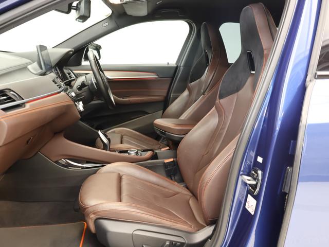 Ｘ２ ｘＤｒｉｖｅ２０ｄＭスポーツＸＥＤジョイ＋ハイライＰ　１９インチＡＷ　Ｍメッシュエディション　モカブラウン内装　アクティブクルーズコントロール　パドルシフト　ＬＥＤ　衝突軽減　車線逸脱　電動リヤゲート　コンフォートアクセス　フロントシートヒーター（13枚目）