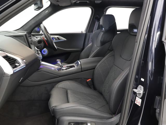 ＸＭ ベースグレード　認定中古車　２３インチＡＷ　プリズムルーフ　ＩＮＤＩＶＩＤＵＡＬ・ＥＸメリノレザー　Ｂ＆Ｗスピーカー　アクティブクルーズコントロール　パドルシフト　全周囲カメラ　アダプティブＬＥＤ　衝突軽減　車線逸脱（13枚目）