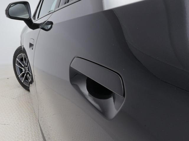 �h�A�\�ʂɃt���b�g�Ɏ��܂�h�A�m�u���A���x�ȋZ�p���܂��A�a�l�v�Ȃ�ł͂ł�