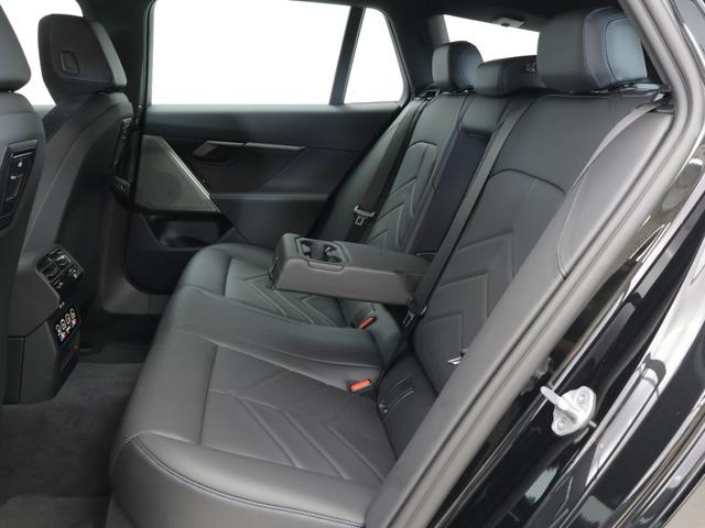 ５シリーズ ５２３ｄ　ｘＤｒｉｖｅツーリング　Ｍスポーツ　認定中古車　２年保証　２０インチＡＷ　アクティブクルーズコントロール　全周囲カメラ　アダプティブＬＥＤ　ヘッドアップディスプレイ　衝突軽減　コンフォートアクセス　電動リヤゲート　フロントシートヒーター（15枚目）