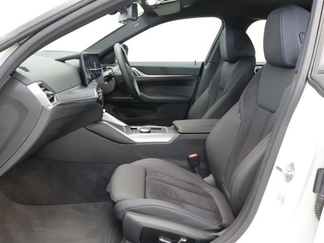 ｉ４ ｅＤｒｉｖｅ　３５　Ｍスポーツ　認定中古車　２年保証　１８インチＡＷ　アクティブクルーズコントロール　リヤカメラ　前後センサー　ＬＥＤ　ヘッドアップディスプレイ　衝突軽減　車線逸脱　フロントシートヒーター　コンフォートアクセス（13枚目）