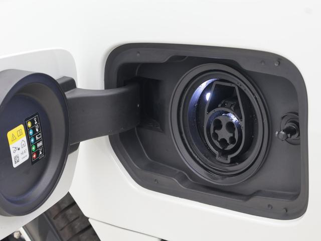 ｉ４ ｅＤｒｉｖｅ　３５　Ｍスポーツ　認定中古車　２年保証　１８インチＡＷ　アクティブクルーズコントロール　リヤカメラ　前後センサー　ＬＥＤ　ヘッドアップディスプレイ　衝突軽減　車線逸脱　フロントシートヒーター　コンフォートアクセス（31枚目）
