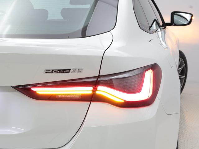 ｉ４ ｅＤｒｉｖｅ　３５　Ｍスポーツ　認定中古車　２年保証　１８インチＡＷ　アクティブクルーズコントロール　リヤカメラ　前後センサー　ＬＥＤ　ヘッドアップディスプレイ　衝突軽減　車線逸脱　フロントシートヒーター　コンフォートアクセス（36枚目）