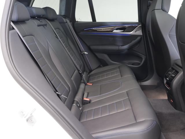 Ｘ３ Ｍ４０ｉ　認定中古車　２年保証　パノラマサンルーフ　２１インチＡＷ　レザーシート　Ｈａｒｍａｎ／Ｋａｒｄｏｎ　アクティブクルーズコントロール　ヘッドアップディスプレイ　全周囲カメラ　パドルシフト　衝突軽減（14枚目）