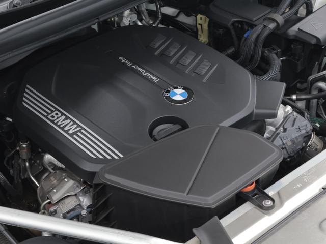 Ｘ３ ｘＤｒｉｖｅ　２０ｄ　Ｍスポーツ　認定中古車　２年保証　２０インチＡＷ　ステアリングヒーター　レザーシート　Ｈａｒｍａｎ／Ｋａｒｄｏｎ　全周囲カメラ　アクティブクルーズコントロール　パドルシフト　ヘッドアップディスプレイ　衝突軽減（5枚目）