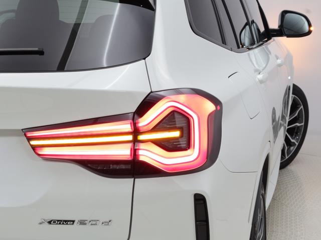 Ｘ３ ｘＤｒｉｖｅ　２０ｄ　Ｍスポーツ　認定中古車　２年保証　２０インチＡＷ　ステアリングヒーター　レザーシート　Ｈａｒｍａｎ／Ｋａｒｄｏｎ　全周囲カメラ　アクティブクルーズコントロール　パドルシフト　ヘッドアップディスプレイ　衝突軽減（35枚目）