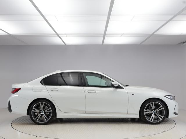 ３シリーズ ３１８ｉ　Ｍスポーツ　エディションシャドー　認定中古車　２年保証　１９インチＡＷ　全周囲カメラ　前後センサー　アクティブクルーズコントロール　ヘッドアップディスプレイ　アダプティブＬＥＤ　パドルシフト　衝突軽減　車線逸脱　電動リヤゲート（6枚目）