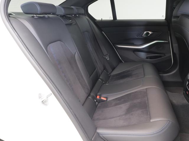 ３シリーズ ３１８ｉ　Ｍスポーツ　エディションシャドー　認定中古車　２年保証　１９インチＡＷ　全周囲カメラ　前後センサー　アクティブクルーズコントロール　ヘッドアップディスプレイ　アダプティブＬＥＤ　パドルシフト　衝突軽減　車線逸脱　電動リヤゲート（14枚目）