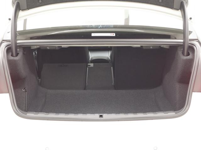 ３シリーズ ３１８ｉ　Ｍスポーツ　エディションシャドー　認定中古車　２年保証　１９インチＡＷ　全周囲カメラ　前後センサー　アクティブクルーズコントロール　ヘッドアップディスプレイ　アダプティブＬＥＤ　パドルシフト　衝突軽減　車線逸脱　電動リヤゲート（17枚目）