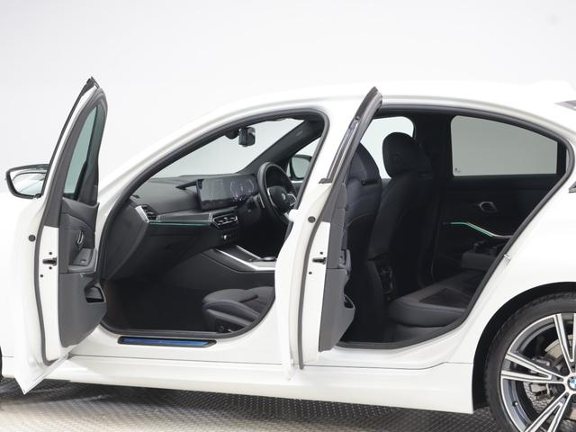 ３シリーズ ３１８ｉ　Ｍスポーツ　エディションシャドー　認定中古車　２年保証　１９インチＡＷ　全周囲カメラ　前後センサー　アクティブクルーズコントロール　ヘッドアップディスプレイ　アダプティブＬＥＤ　パドルシフト　衝突軽減　車線逸脱　電動リヤゲート（37枚目）