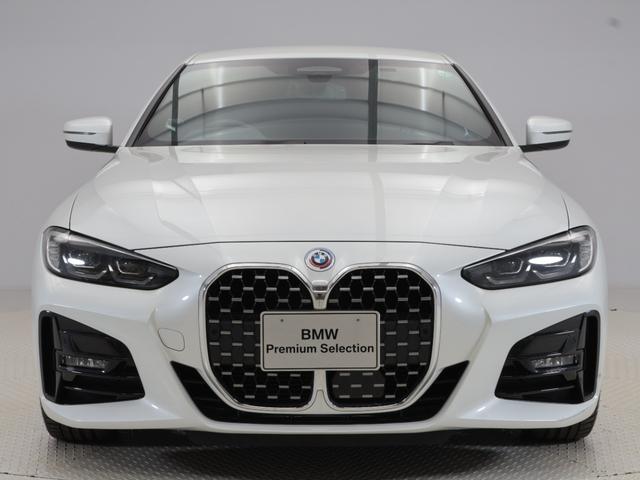 ４シリーズ ４２０ｉクーペ　Ｍスポーツ　認定中古車　２年保証　モカレザー　１８インチＡＷ　アクティブクルーズコントロール　リヤカメラ　前後センサー　パドルシフト　ＬＥＤヘッドライト　衝突軽減　車線逸脱　電動リヤゲート　コンフォートアクセス（3枚目）