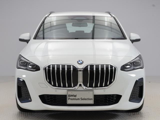 ２シリーズ ２１８ｉアクティブツアラー　Ｍスポーツ　認定中古車　２年保証　ヘッドアップディスプレイ　１７インチＡＷ　アクティブクルーズコントロール　全周囲カメラ　前後センサー　パドルシフト　アダプティブＬＥＤ　衝突軽減　車線逸脱　電動リヤゲート（3枚目）
