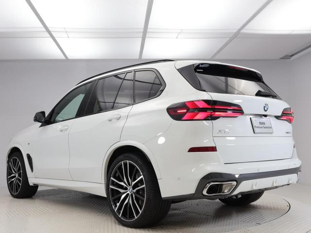 Ｘ５ ｘＤｒｉｖｅ　４０ｄ　Ｍスポーツ　認定中古車　２年保証　２２インチＡＷ　パノラマサンルーフ　レザーシート　全周囲カメラ　前後センサー　Ｈａｒｍａｎ／Ｋａｒｄｏｎ　ヘッドアップディスプレイ　アクティブクルーズコントロール　衝突軽減（55枚目）