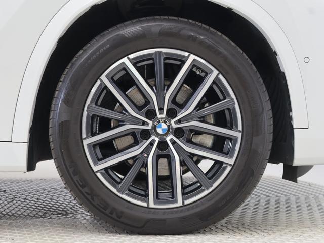 Ｘ１ ｘＤｒｉｖｅ　２０ｉ　Ｍスポーツ　認定中古車　２年保証　パノラマサンルーフ　１８インチＡＷ　アクティブクルーズコントロール　全周囲カメラ　前後センサー　パドルシフト　ヘッドアップディスプレイ　アダプティブＬＥＤ　衝突軽減　車線逸脱（10枚目）
