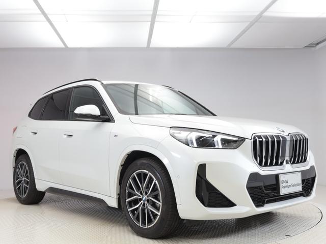 Ｘ１ ｘＤｒｉｖｅ　２０ｉ　Ｍスポーツ　認定中古車　２年保証　パノラマサンルーフ　１８インチＡＷ　アクティブクルーズコントロール　全周囲カメラ　前後センサー　パドルシフト　ヘッドアップディスプレイ　アダプティブＬＥＤ　衝突軽減　車線逸脱（18枚目）