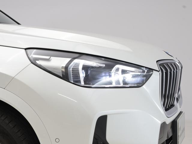 Ｘ１ ｘＤｒｉｖｅ　２０ｉ　Ｍスポーツ　認定中古車　２年保証　パノラマサンルーフ　１８インチＡＷ　アクティブクルーズコントロール　全周囲カメラ　前後センサー　パドルシフト　ヘッドアップディスプレイ　アダプティブＬＥＤ　衝突軽減　車線逸脱（20枚目）