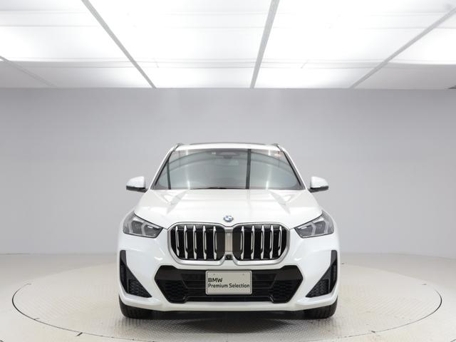 Ｘ１ ｘＤｒｉｖｅ　２０ｉ　Ｍスポーツ　認定中古車　２年保証　パノラマサンルーフ　１８インチＡＷ　アクティブクルーズコントロール　全周囲カメラ　前後センサー　パドルシフト　ヘッドアップディスプレイ　アダプティブＬＥＤ　衝突軽減　車線逸脱（21枚目）