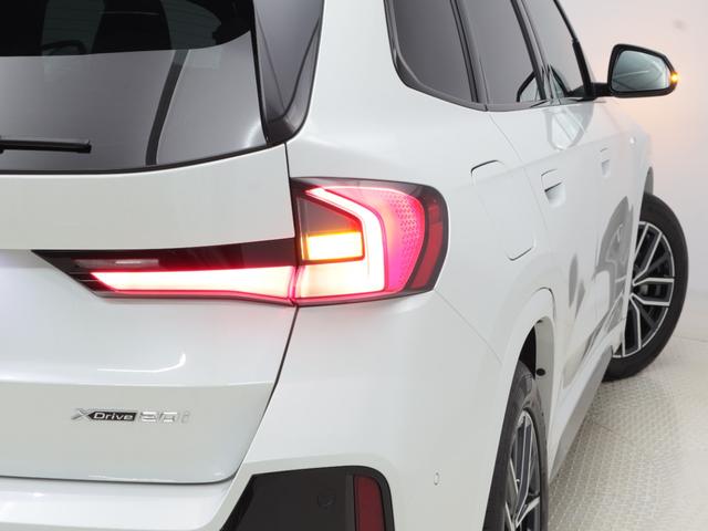 Ｘ１ ｘＤｒｉｖｅ　２０ｉ　Ｍスポーツ　認定中古車　２年保証　パノラマサンルーフ　１８インチＡＷ　アクティブクルーズコントロール　全周囲カメラ　前後センサー　パドルシフト　ヘッドアップディスプレイ　アダプティブＬＥＤ　衝突軽減　車線逸脱（34枚目）