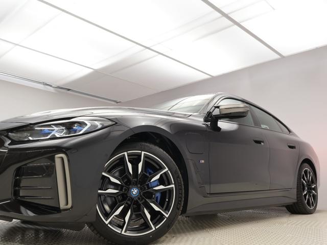 ｉ４ Ｍ５０　ｘＤｒｉｖｅ　認定中古車　２年保証　レザーシート　１９インチＡＷ　Ｈａｒｍａｎ／Ｋａｒｄｏｎ　ヘッドアップディスプレイ　アクティブクルーズコントロール　全周囲カメラ　前後センサー　レーザーライト　衝突軽減　車線逸脱（29枚目）