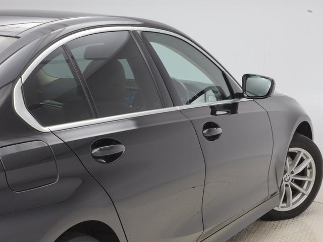 ３シリーズ ３１８ｉ　ハイラインパッケージ　認定中古車　２年保証　ベージュレザー　１７インチＡＷ　アクティブクルーズコントロール　フロントシートヒーター　リヤカメラ　前後センサー　ＬＥＤヘッドライト　衝突軽減　車線逸脱　コンフォートアクセス（26枚目）
