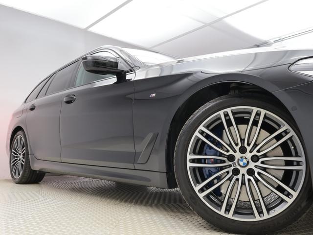 ５シリーズ ５４０ｉ　ｘＤｒｉｖｅツーリング　Ｍスポーツ　認定中古車　２年保証　パノラマサンルーフ　レザーシート　１９インチＡＷ　アクティブクルーズコントロール　Ｈａｒｍａｎ／Ｋａｒｄｏｎ　ヘッドアップディスプレイ　全周囲カメラ　アダプティブＬＥＤ　衝突軽減（25枚目）